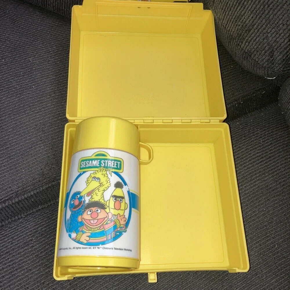 Sesame Street Vintage Lunchbox Bookbag & Oscar Toy